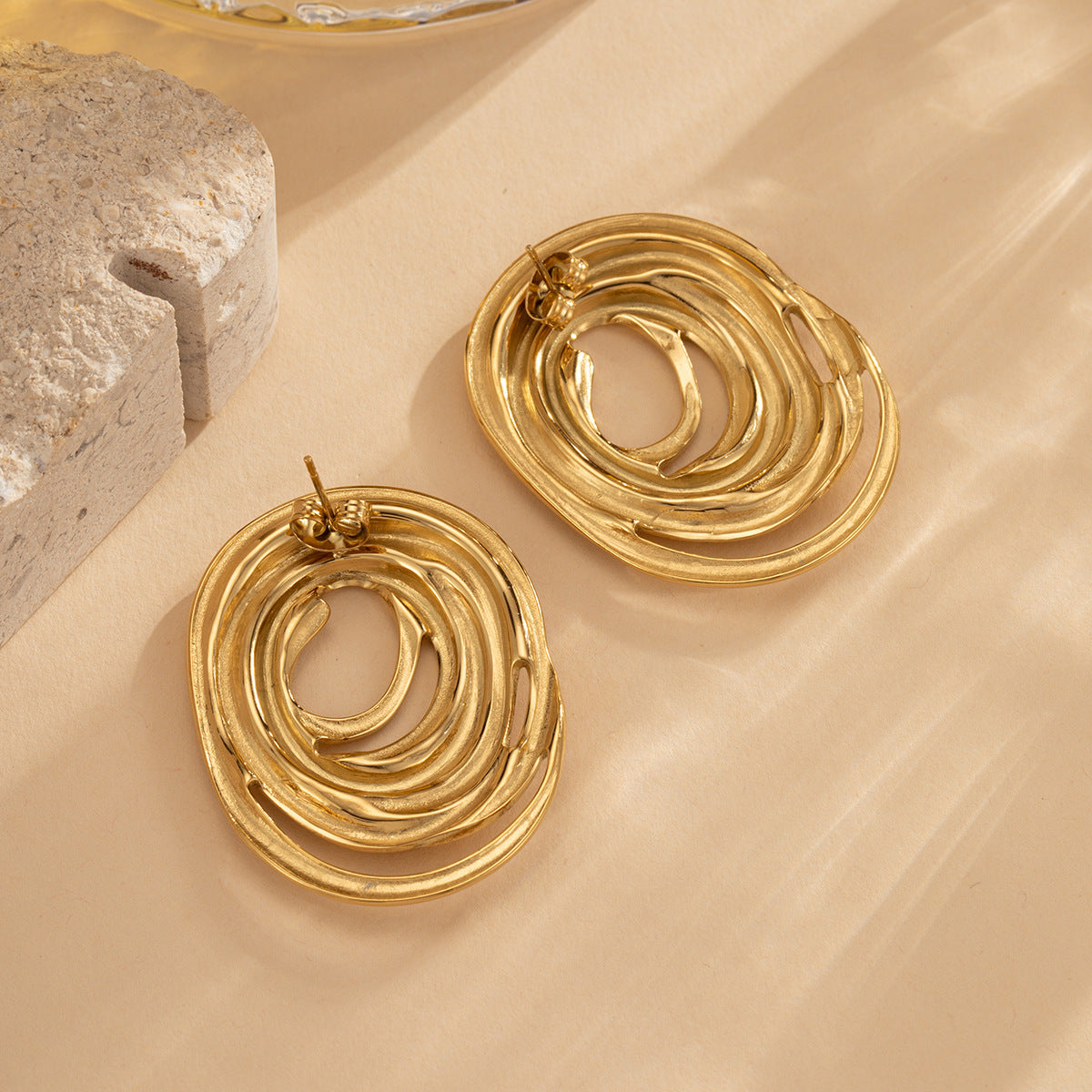 New Oval Line Women's Stud Earrings