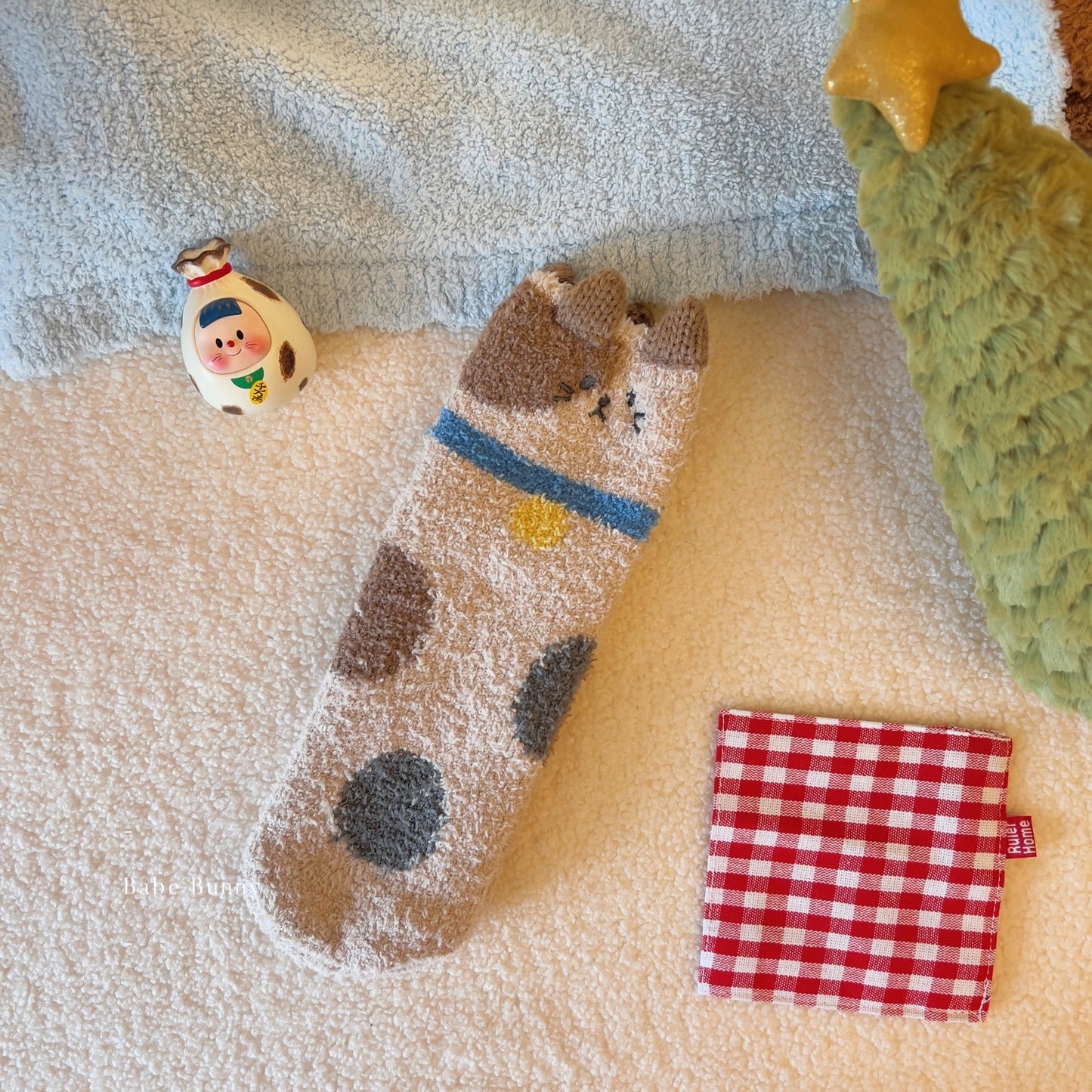 Coral Velvet Plush Cute Girl Warm Mid-calf Confinement Room Socks