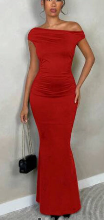 Elegant Oblique Shoulder One Off-Shoulder Front Pleated Slim Long Skirt Wavy Texture