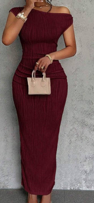 Elegant Oblique Shoulder One Off-Shoulder Front Pleated Slim Long Skirt Wavy Texture