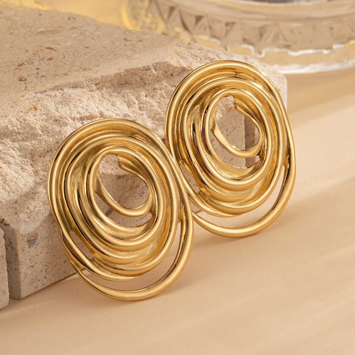 New Oval Line Women's Stud Earrings